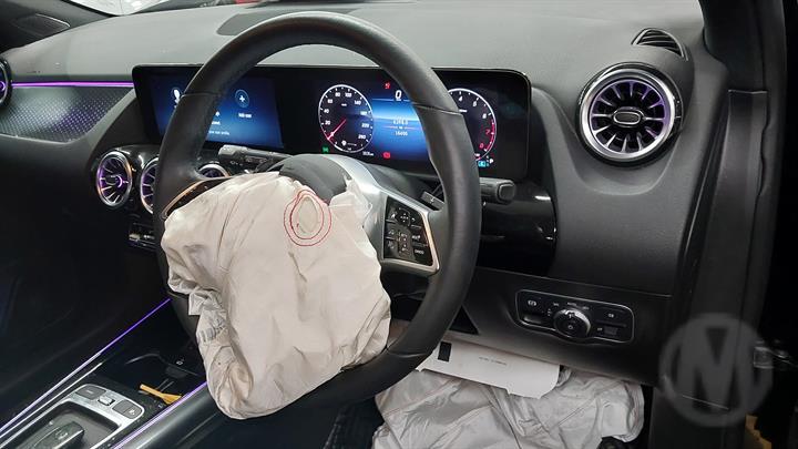 2024 Mercedes Gla Class Left Front Door Window View Auto part Left Front Door Window Mercedes Gla Class 2024