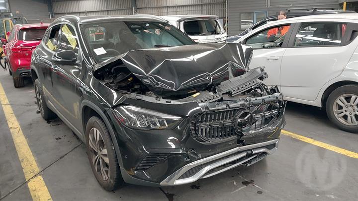 2024 Mercedes Gla Class Left Front Door Window View Auto part Left Front Door Window Mercedes Gla Class 2024