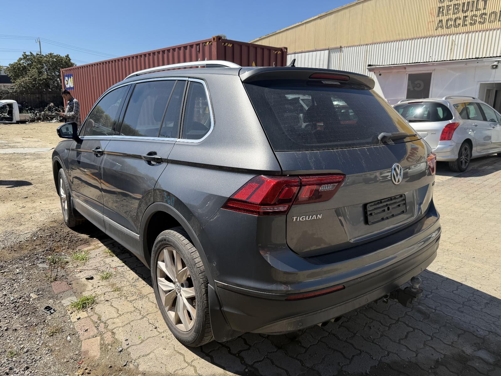 View Auto part Bonnet Volkswagen Tiguan 2019