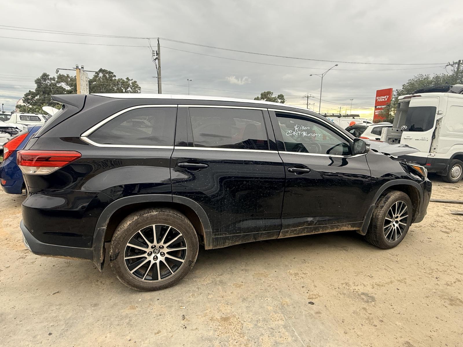 View Auto part Wheel Mag Toyota Kluger 2017