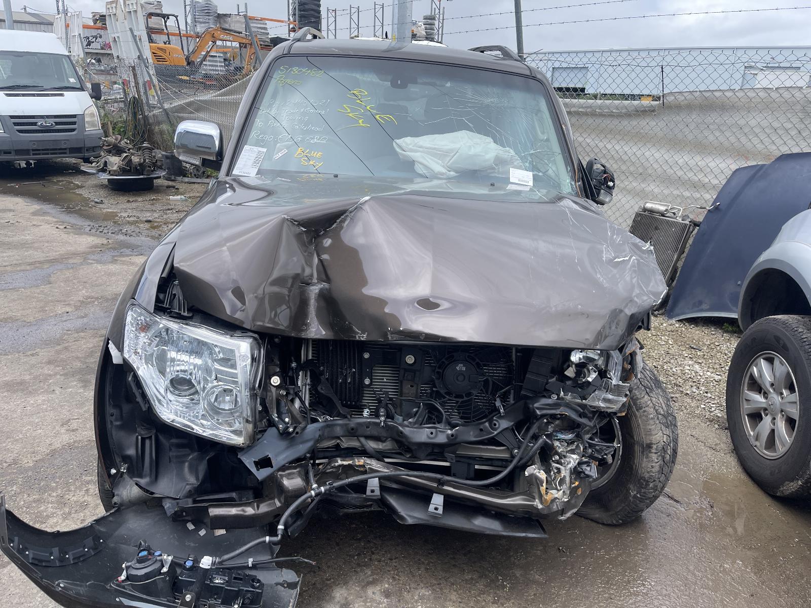 Spare Wheel Carrier Pajero Mitsubishi 2021